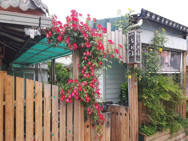 1928 Suimmaru Hanok Guesthouse Jeonju Bagian luar foto
